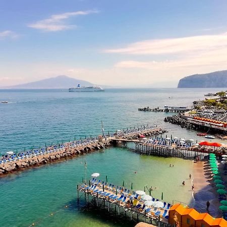 Angelina Suite B&B - Sorrento Centro Luaran gambar