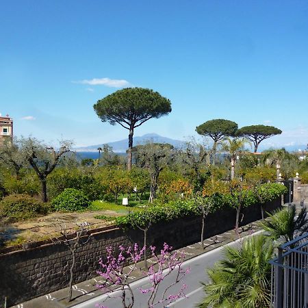 Angelina Suite B&B - Sorrento Centro Luaran gambar
